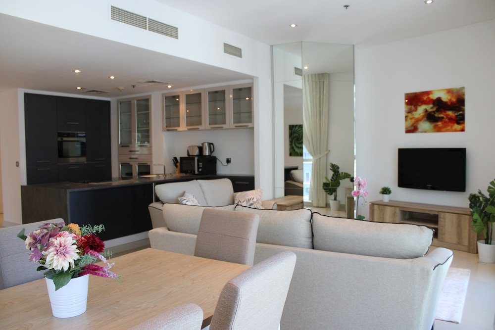 Дубай: EVA - 2BR Apt in the heart of Dubai