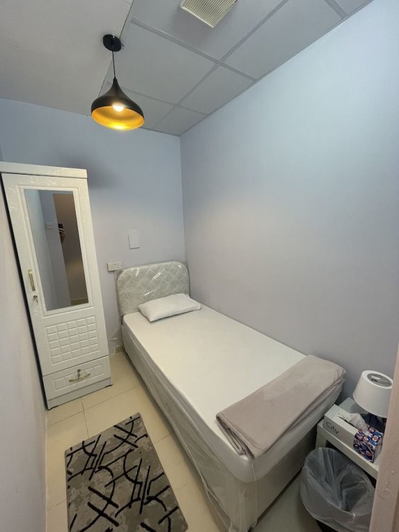 Дубай: Pharos Inn Sheikh Zayed Hostel