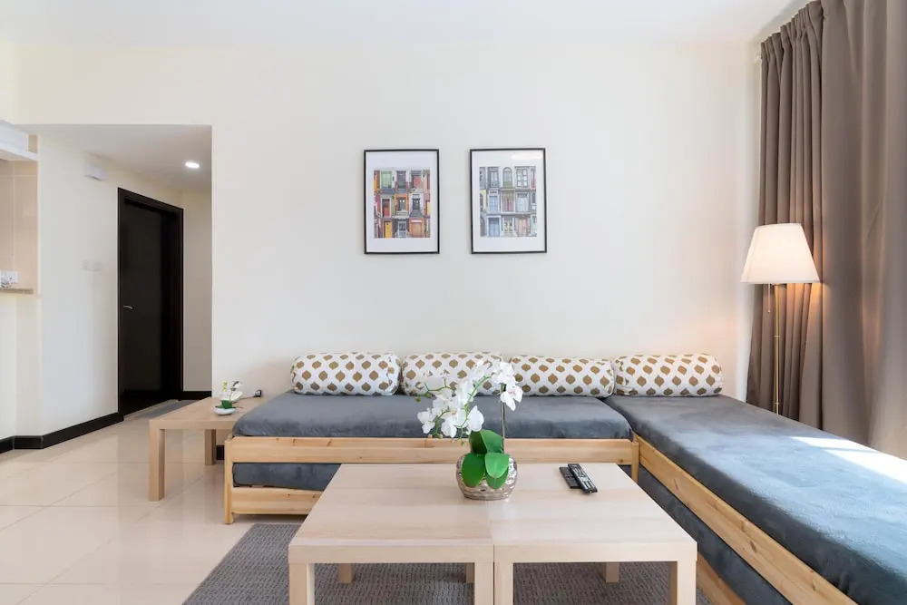 Дубай: Whitesage - Gorgeous Apartment in JLT Near the Metro Station