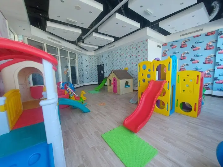 Дубай: Whitesage - Gorgeous Apartment in JLT Near the Metro Station