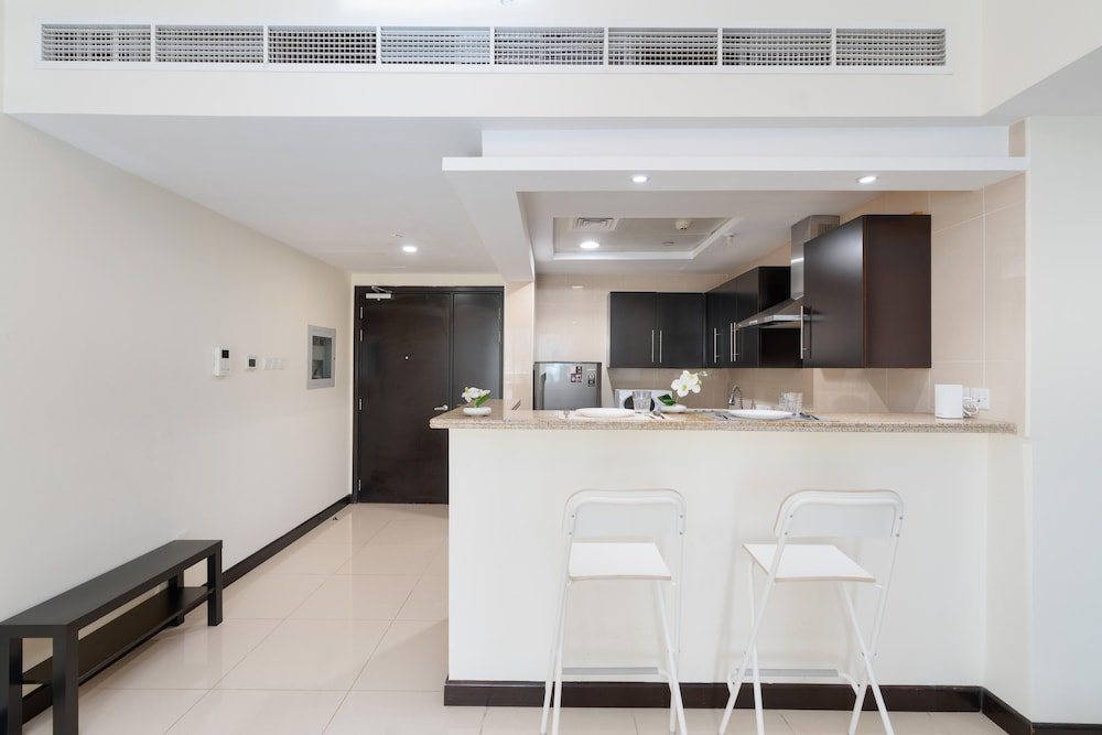 Дубай: Whitesage - Gorgeous Apartment in JLT Near the Metro Station