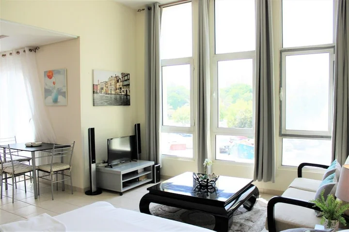 Дубай: IRN - Spacious Studio in Discover Garden
