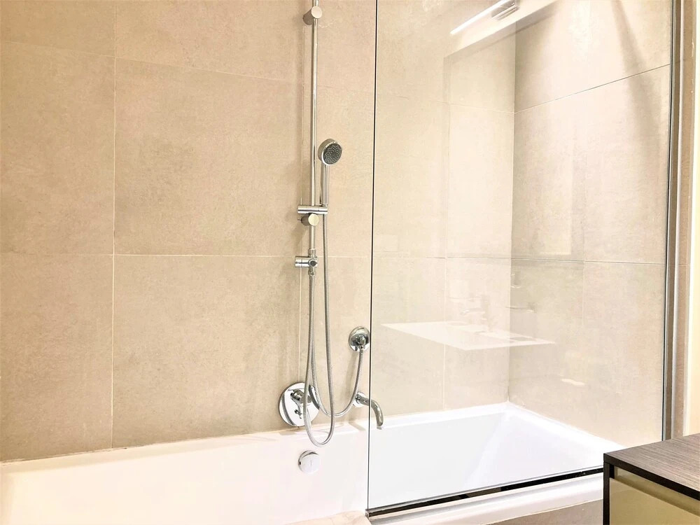 Дубай: Amazing Living Park View JVC -1bed With Balcony
