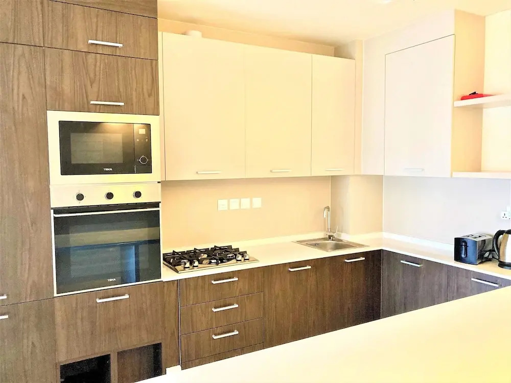 Дубай: Amazing Living Park View JVC -1bed With Balcony