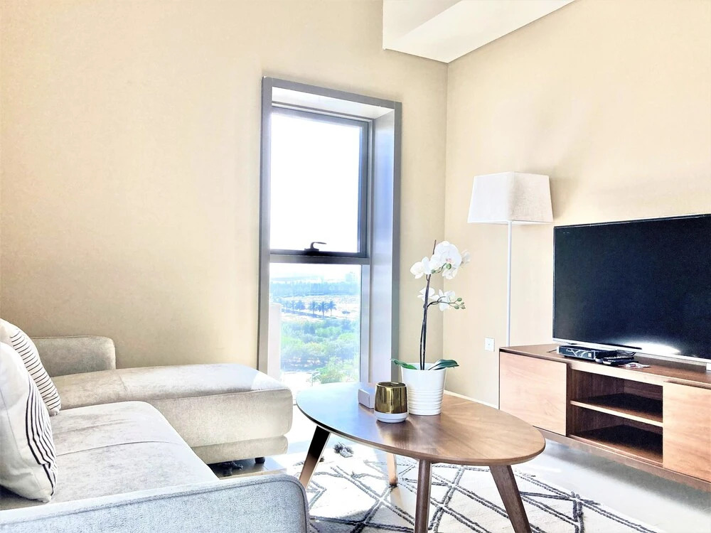 Дубай: Amazing Living Park View JVC -1bed With Balcony