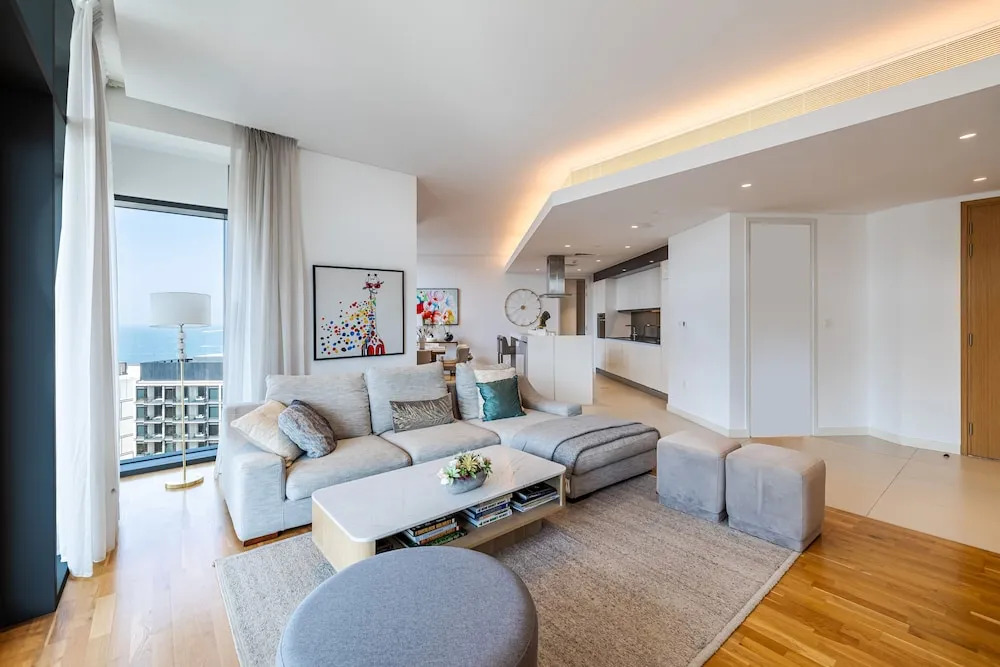Дубай: Massive 3 Beds Sea View Bluewaters B10