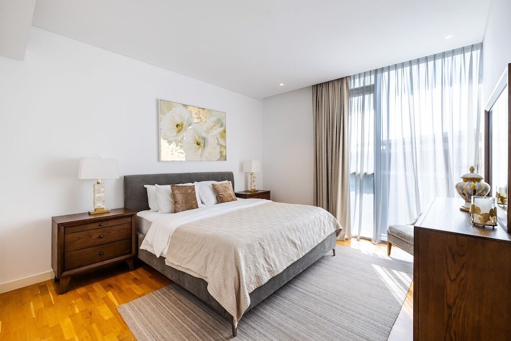 Дубай: Massive 3 Beds Sea View Bluewaters B10
