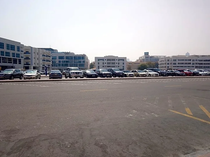 Дубай: Abree building New Hostel