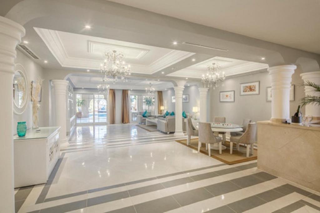 Хургада: Grand Palace - Adults only 18 years plus