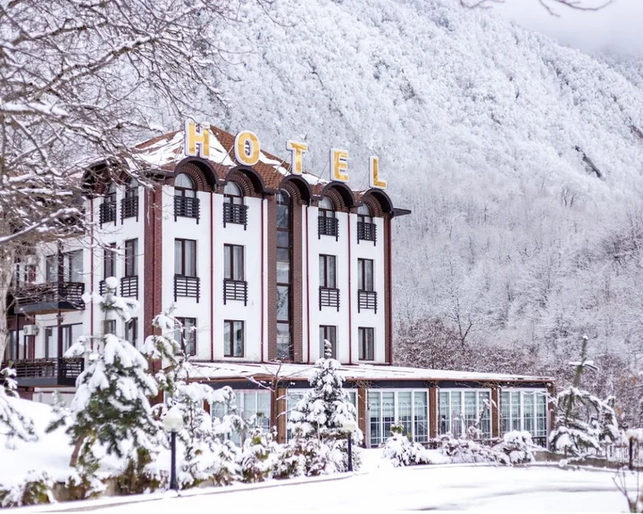 Гымылгазма: Quba Vadi Chalet Hotel