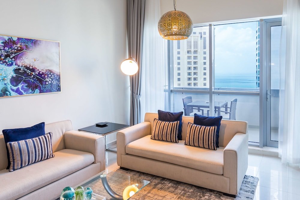 Дубай: Bay Central-West Tower by Deluxe Holiday Homes