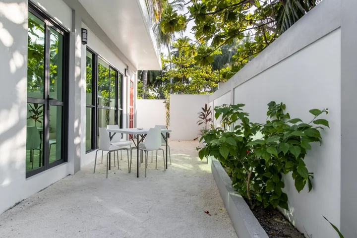 Атолл Алиф-Алиф: Гостевой дом SIS Tourist Villa