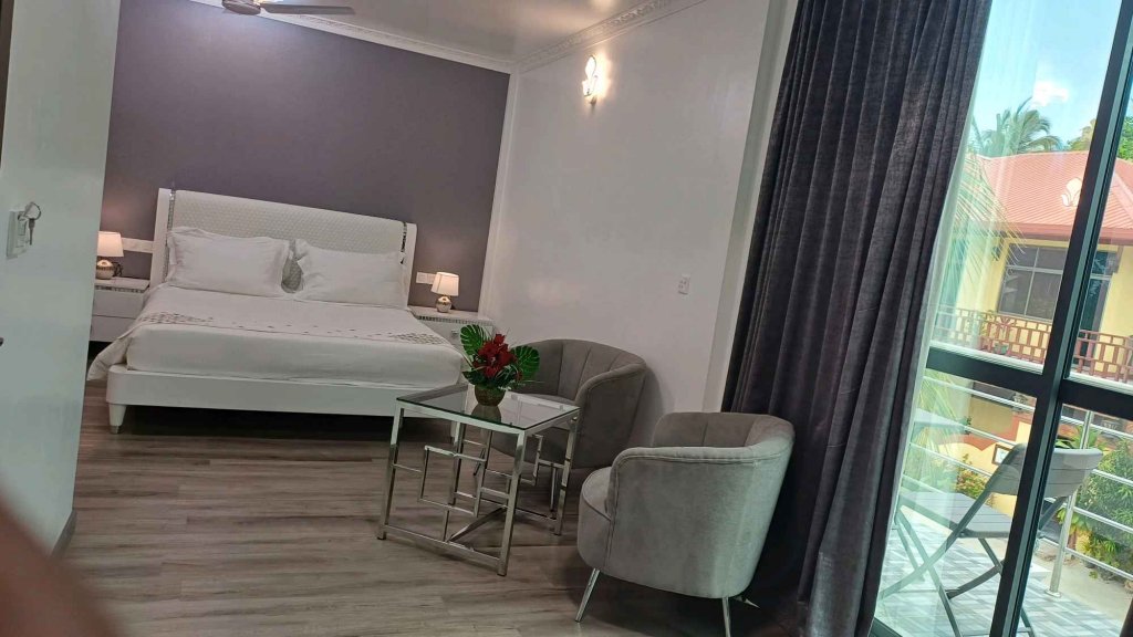 Атолл Алиф-Алиф: Гостевой дом SIS Tourist Villa