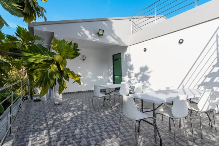 Атолл Алиф-Алиф: Гостевой дом SIS Tourist Villa