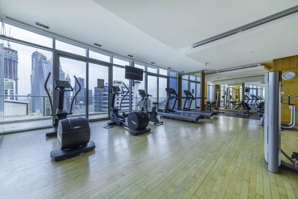 Дубай: Maison Privee - Spacious Apt w/ Beach, Pool and Marina Access