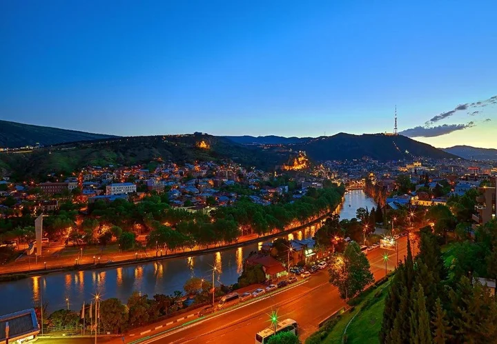Тбилиси: Sheraton Grand Tbilisi Metechi Palace