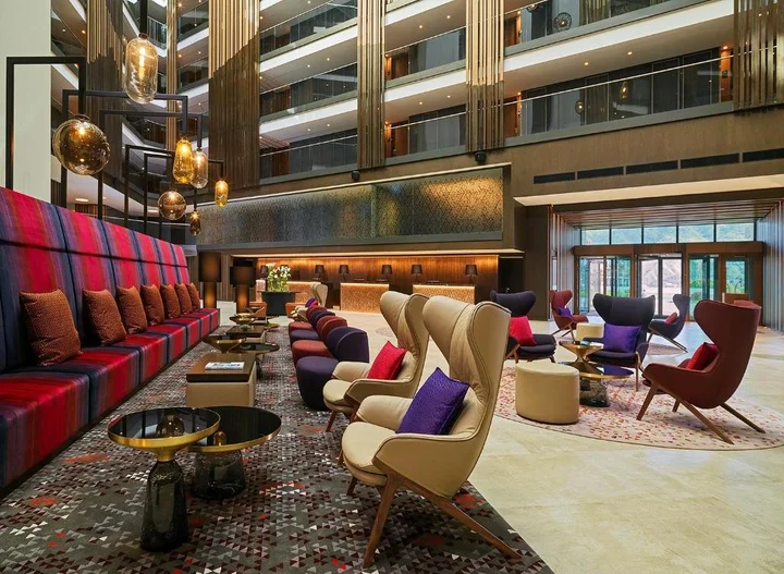 Тбилиси: Sheraton Grand Tbilisi Metechi Palace
