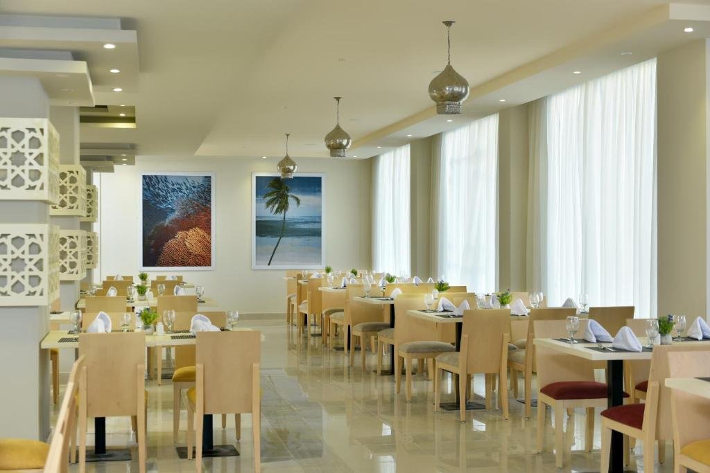 Эль-Аламейн: Hotelux La Playa Alamein