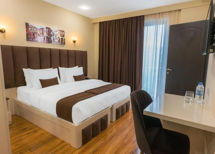 Тбилиси: Отель Residence Plaza Mimino