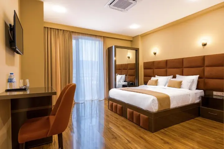 Тбилиси: Отель Residence Plaza Mimino