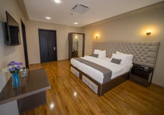 Тбилиси: Отель Residence Plaza Mimino