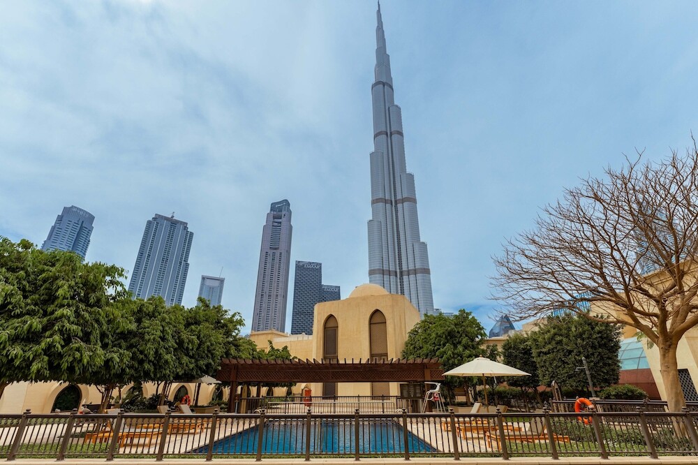 Дубай: Maison Privee - Tasteful Apt cls to Burj Khalifa & Dubai Mall