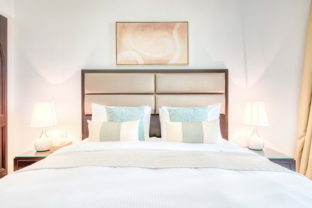 Дубай: Maison Privee - Tasteful Apt cls to Burj Khalifa & Dubai Mall