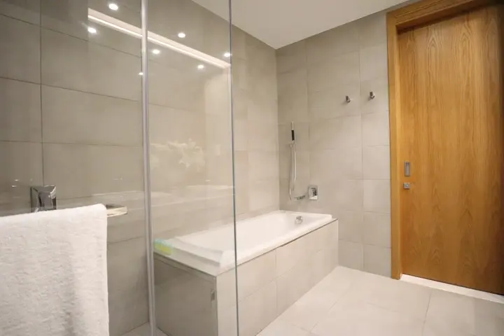 Дубай: Apartments HiGuests - Luxurious Apartment direct access to the beach!