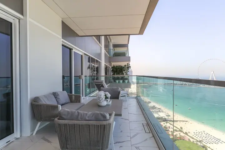 Дубай: Apartments HiGuests - Luxurious Apartment direct access to the beach!
