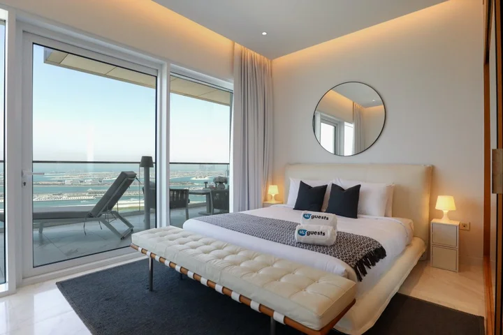 Дубай: Apartments HiGuests - Luxurious Apartment direct access to the beach!