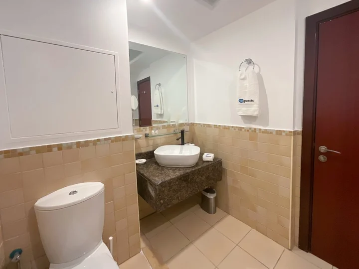 Дубай: Apartments HiGuests - Amazing Family Size Apt in JBR with Pool and Gym