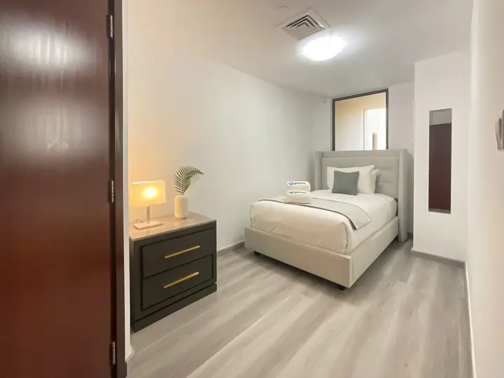 Дубай: Apartments HiGuests - Amazing Family Size Apt in JBR with Pool and Gym
