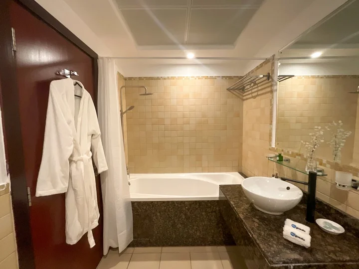 Дубай: Apartments HiGuests - Amazing Family Size Apt in JBR with Pool and Gym