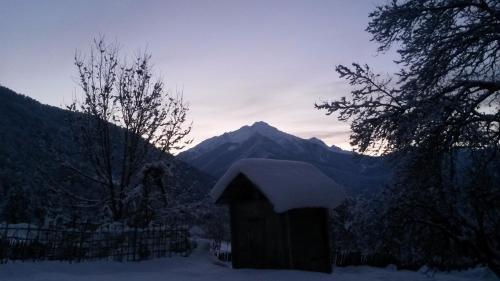 Паки: Svaneti. Place in nature for rest