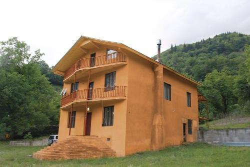 Паки: Svaneti, Hotel Ushguli