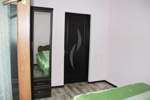 Паки: Svaneti, Hotel Ushguli