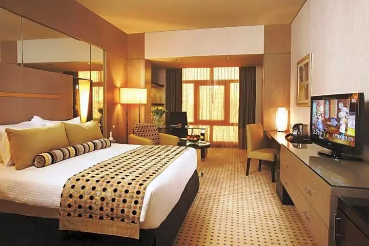 Time Grand Plaza Room & Suites — фото 2