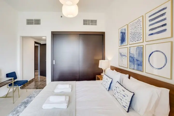 Дубай: Modern En-suite Flat w/ Dubai Marina View!