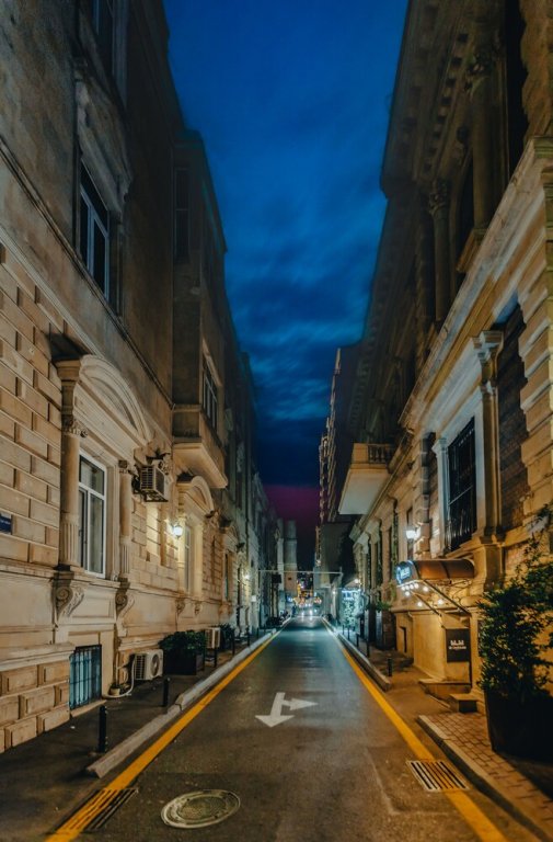 Баку: Nizami Street Royal Luxury Apartment