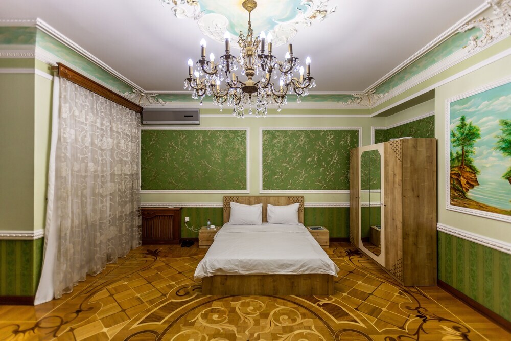 Баку: Nizami Street Royal Luxury Apartment