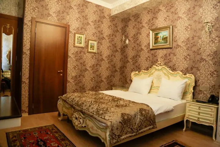 Баку: Отель Moon Light Old City