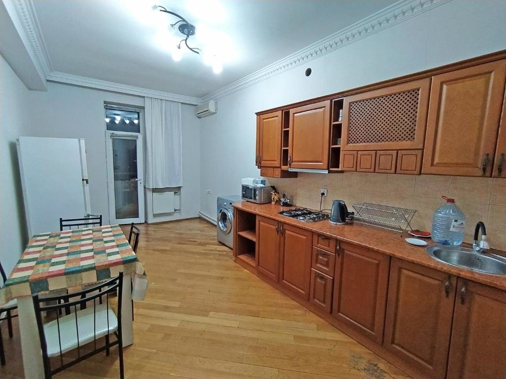 Баку: One bedroom apartments near Nizami metro