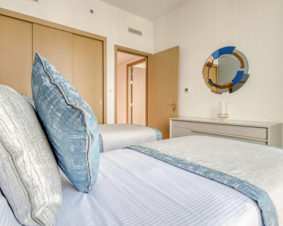 Дубай: Sea View Style and Beach Vibes 1 BR