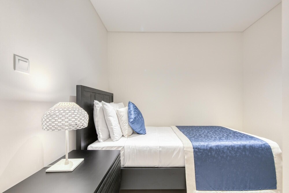 Дубай: Sea View Style and Beach Vibes 1 BR