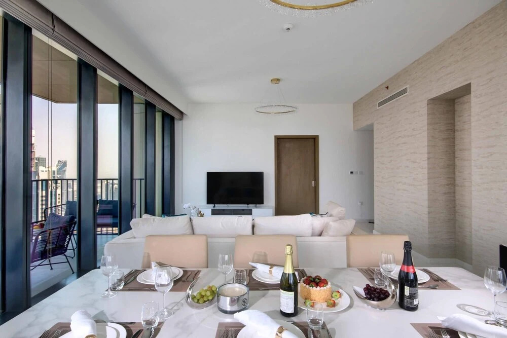 Дубай: Sea View Style and Beach Vibes 1 BR