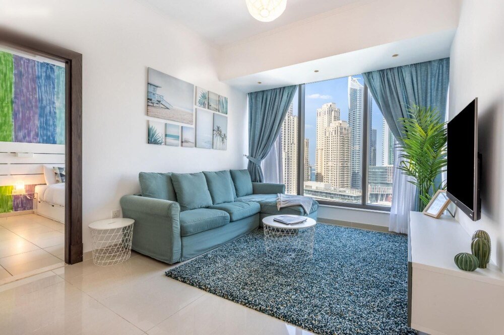 Дубай: Classic 1B in the Heart of the Marina
