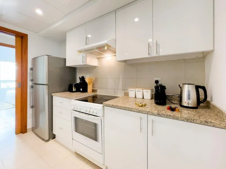 Дубай: Spectacular 1BR Community View