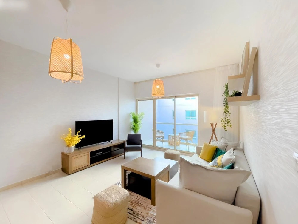 Дубай: Spectacular 1BR Community View
