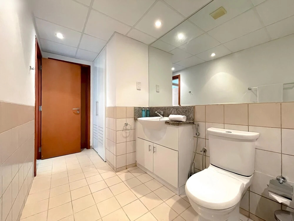 Дубай: Spectacular 1BR Community View