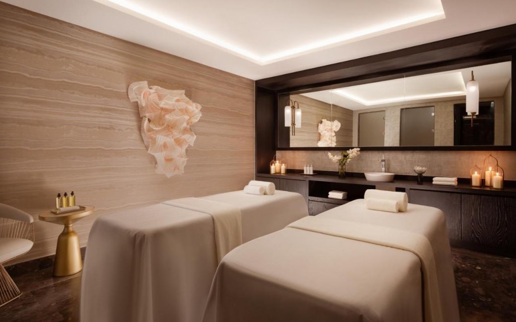 Баку: The Ritz-Carlton, Baku
